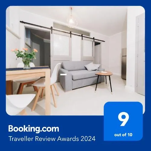 M6 Main Square Stylish One Bedroom Krakow Apartment